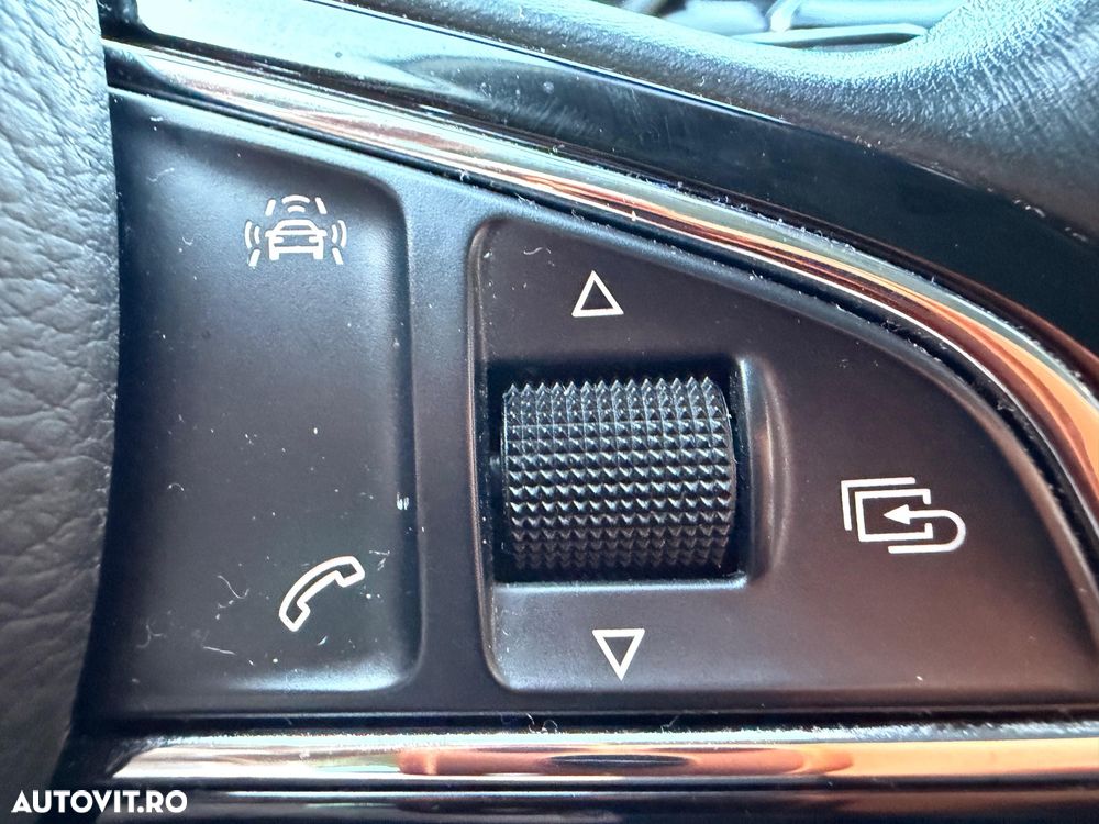 Skoda Superb 2.0 TDI DSG L&K - 18