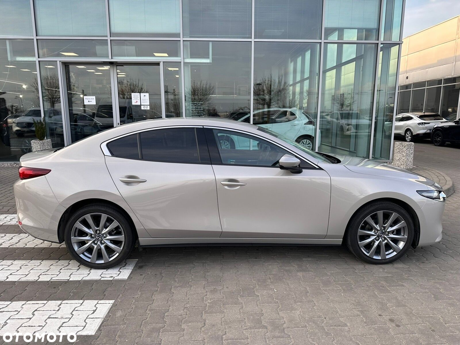 Mazda 3 - 8