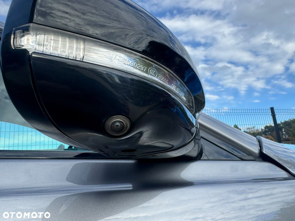 Jaguar XE 2.0 D200 mHEV R-Dynamic Black - 25