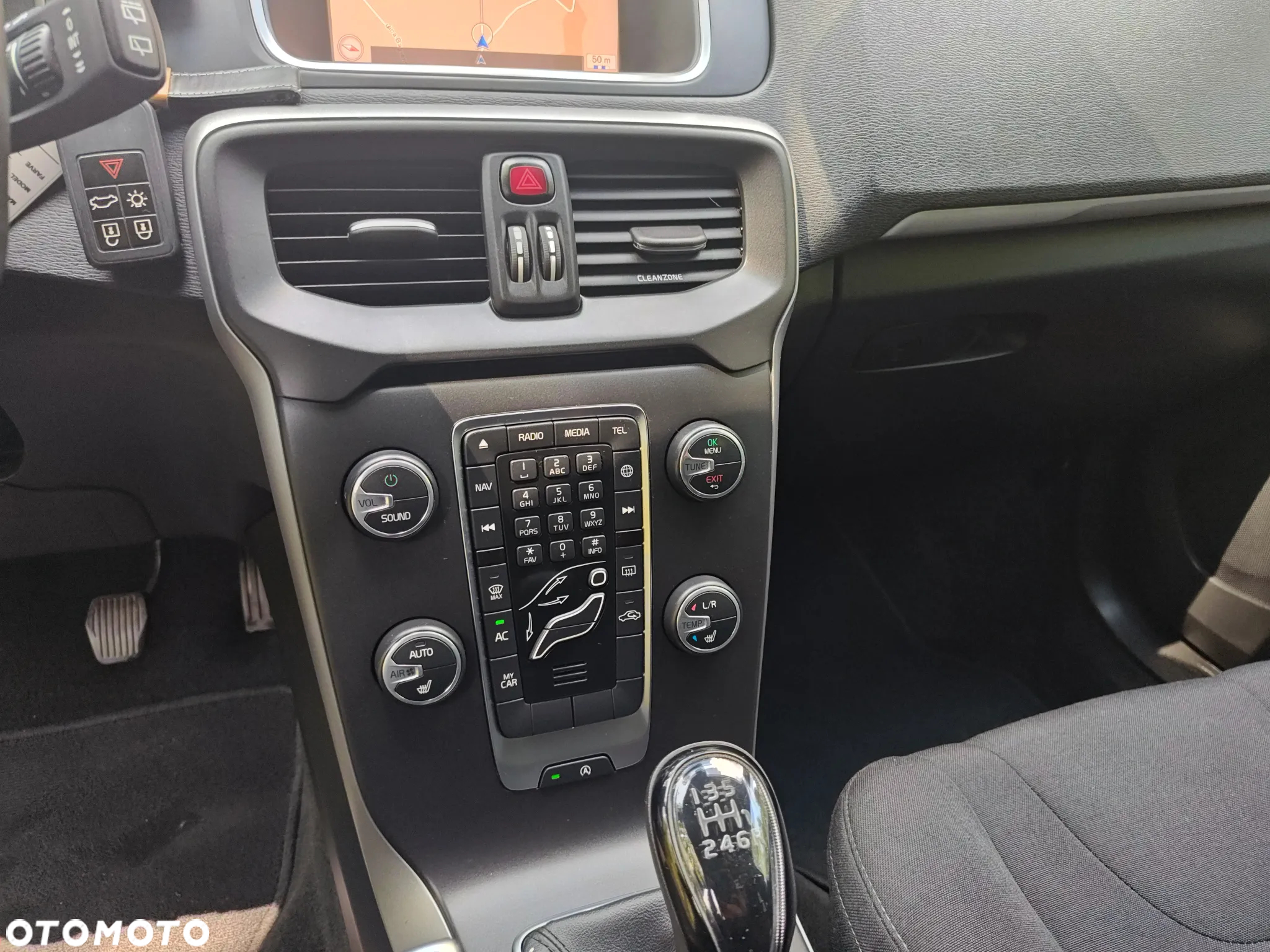 Volvo V40 D2 Drive-E Kinetic - 19