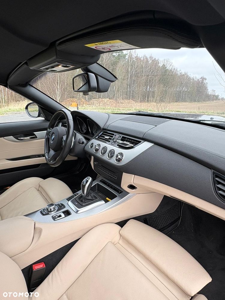 BMW Z4 35is sDrive - 8