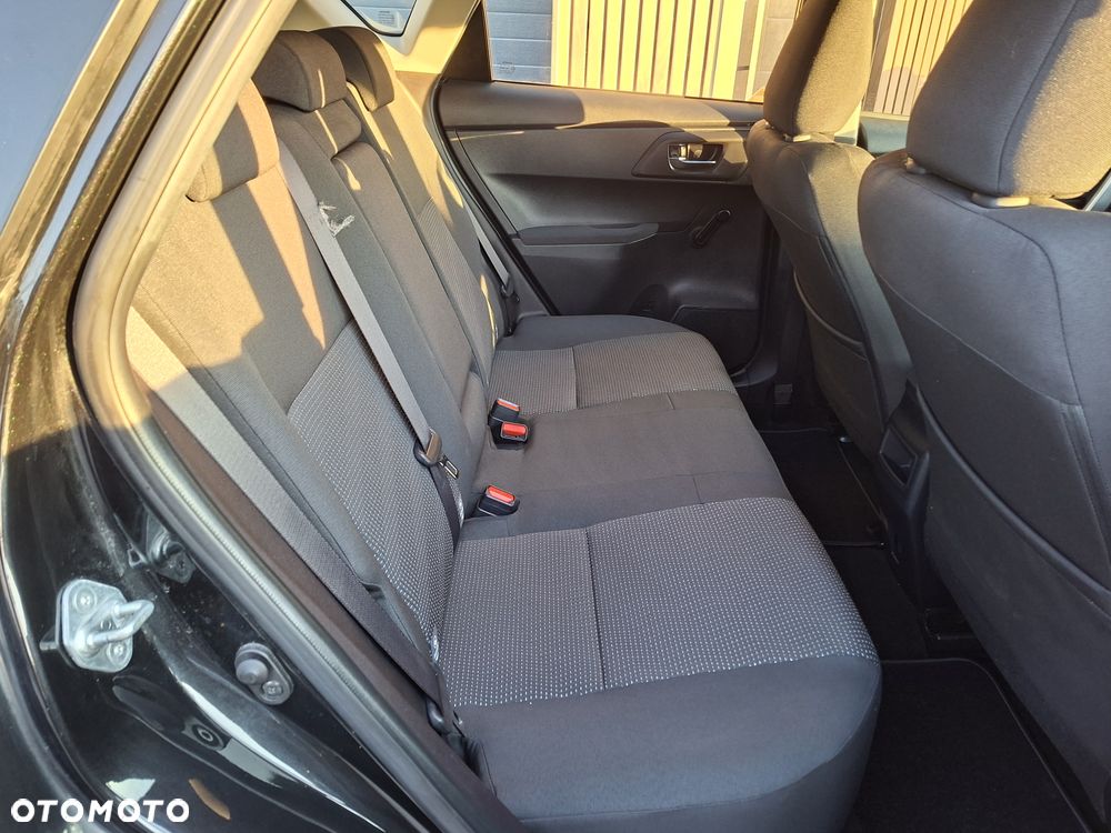 Toyota Auris - 10