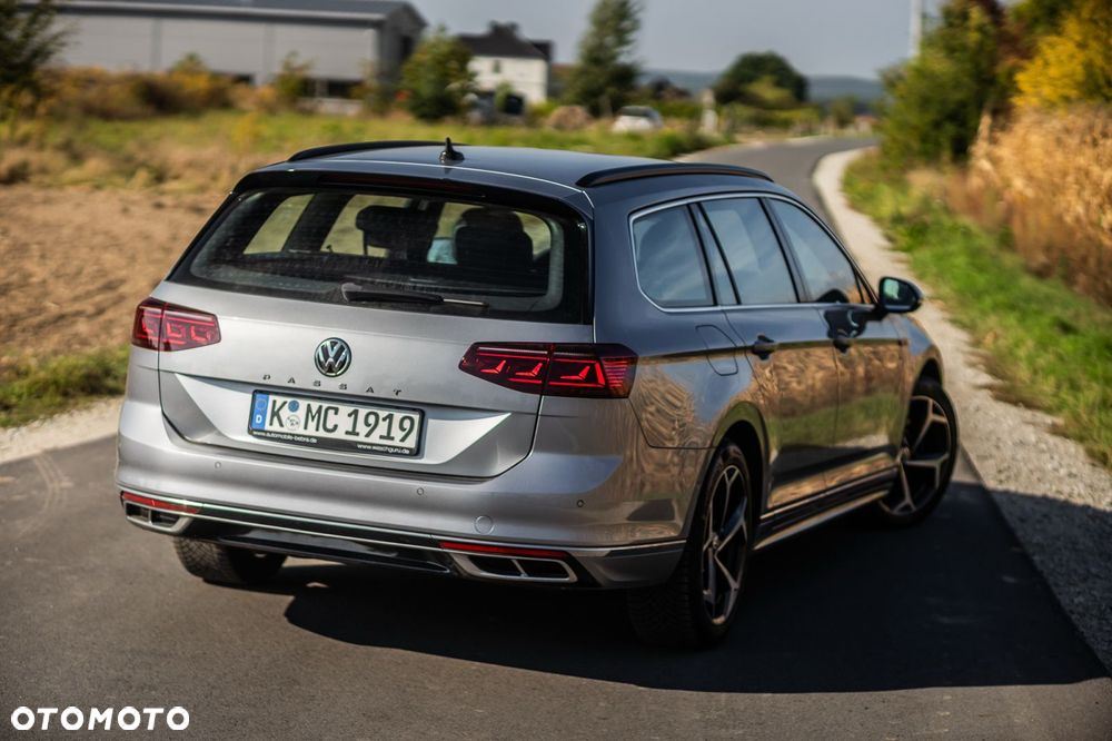 Volkswagen Passat Variant 2.0 TDI BMT Highline DSG - 17