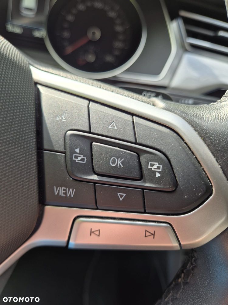 Volkswagen Passat 2.0 TSI Business DSG - 25