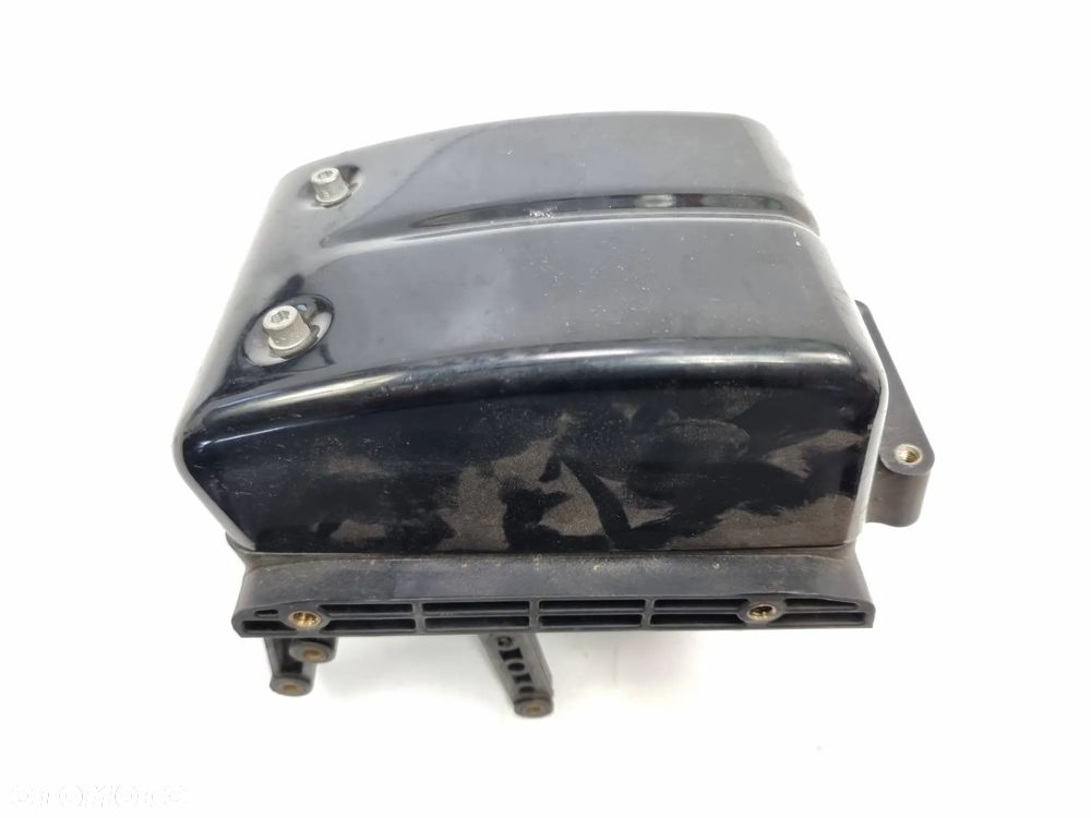 HARLEY-DAVIDSON DYNA FXD 1450.0 2006 benzyna manual Osłona akumulatora - 3