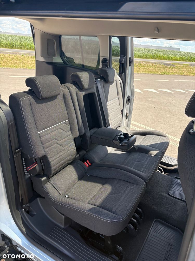 Ford Tourneo Connect 1.5 TDCi Titanium - 11