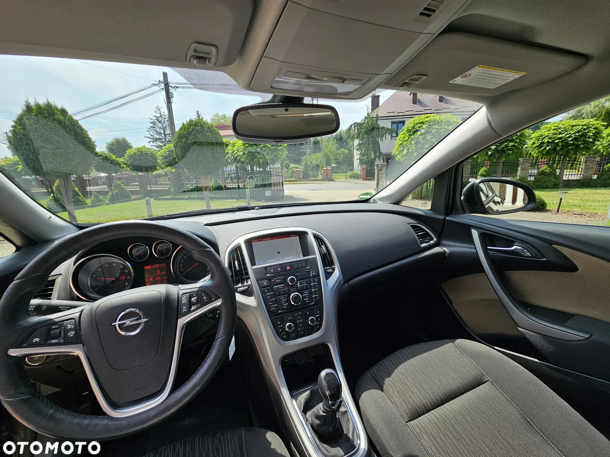Opel Astra 1.4 Turbo Design Edition - 23