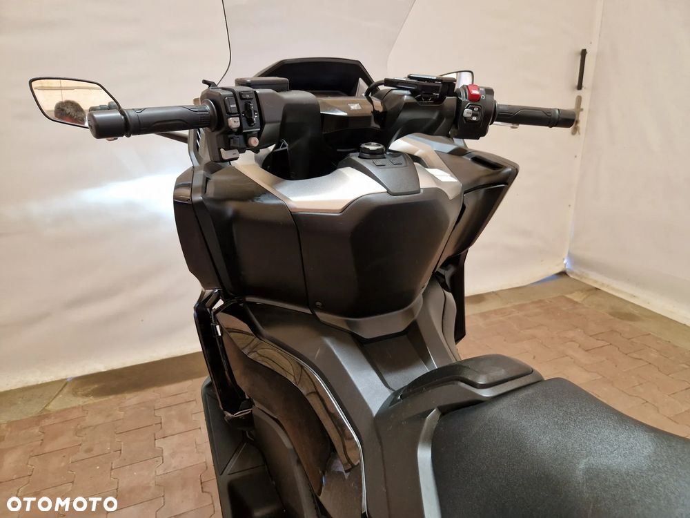 Honda NSS - 35