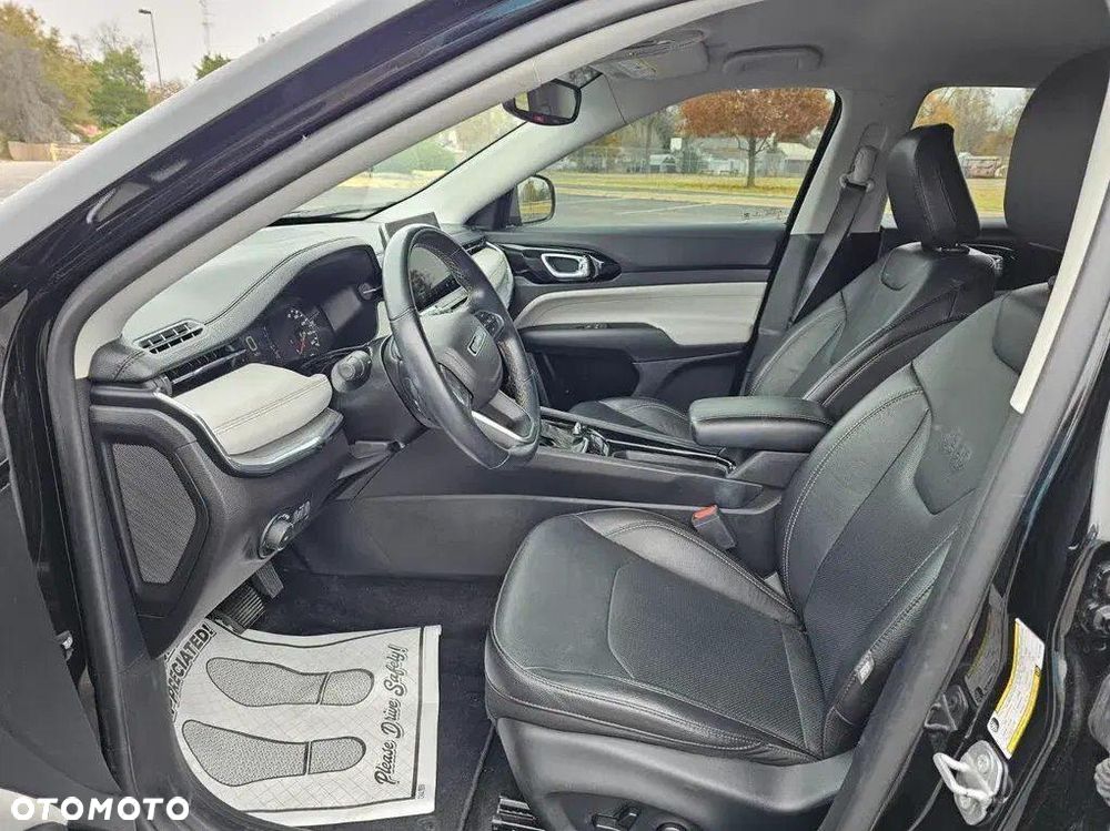 Jeep Compass - 13
