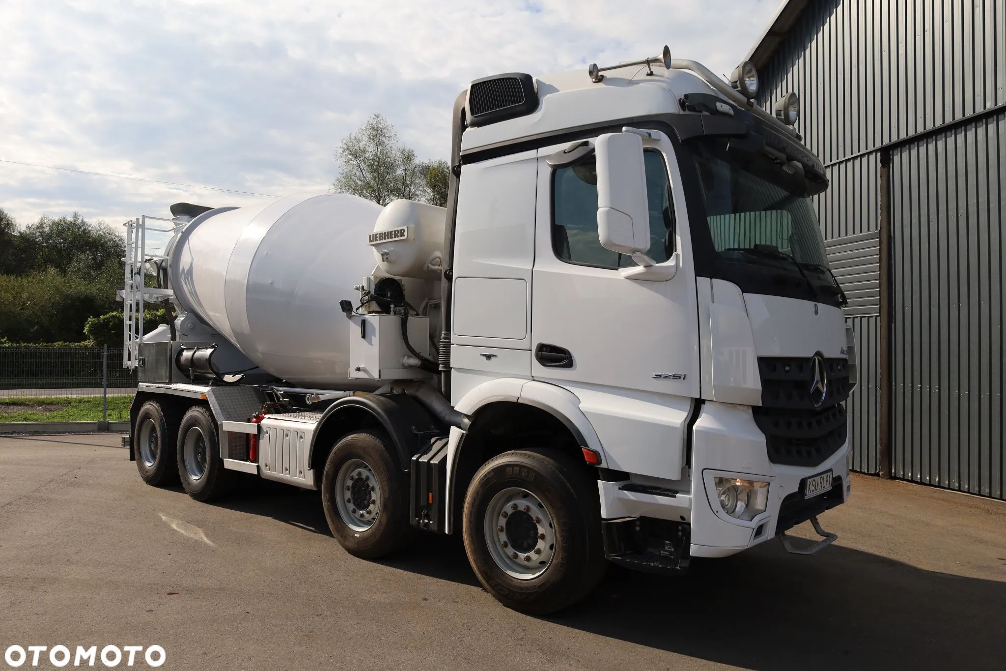 Mercedes-Benz AROCS - 1