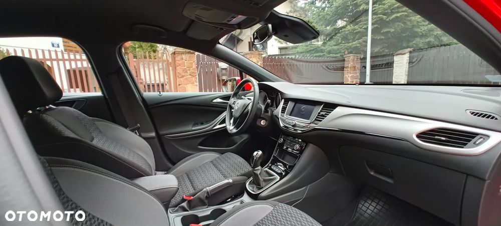 Opel Astra 1.2 T Elegance S&S - 22