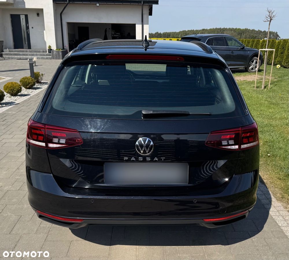 Volkswagen Passat - 8