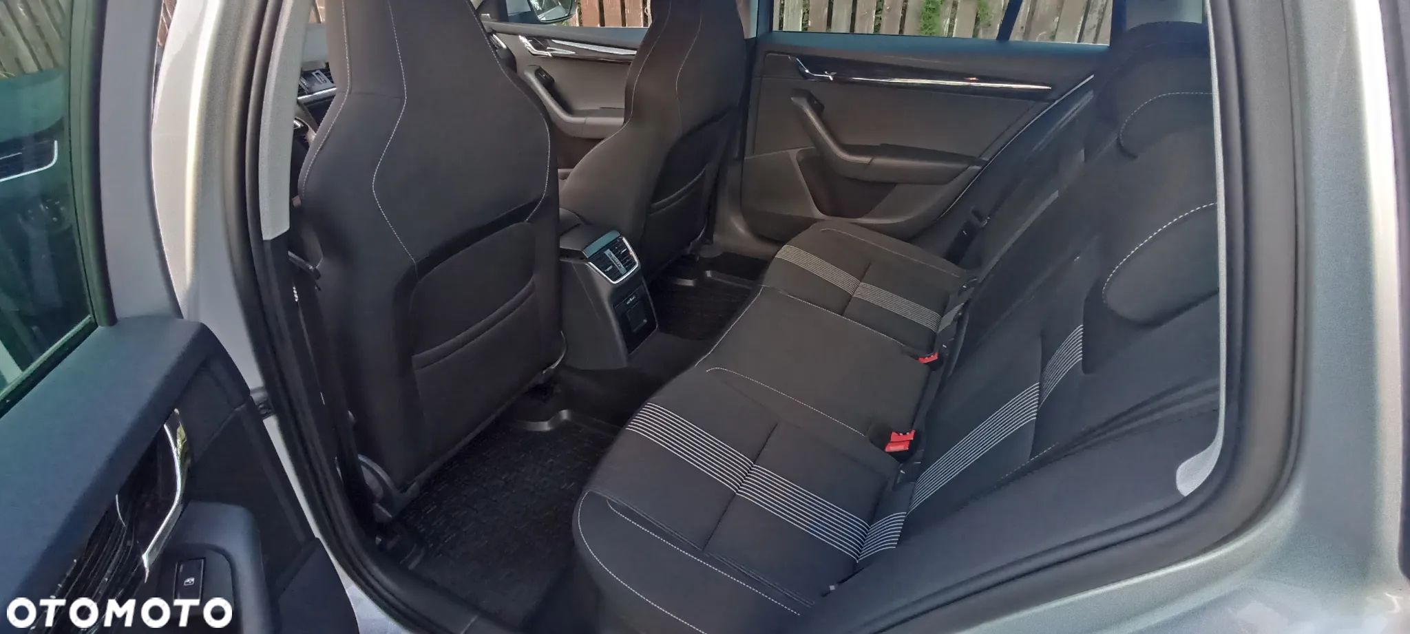 Skoda Octavia 2.0 TDI 4x4 Style DSG - 8