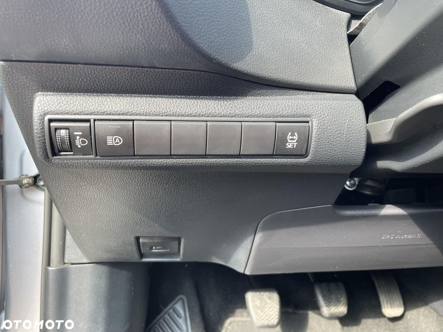 Toyota Corolla - 27