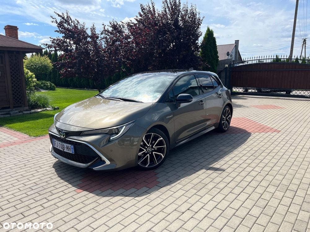 Toyota Corolla 2.0 Hybrid Executive - 9