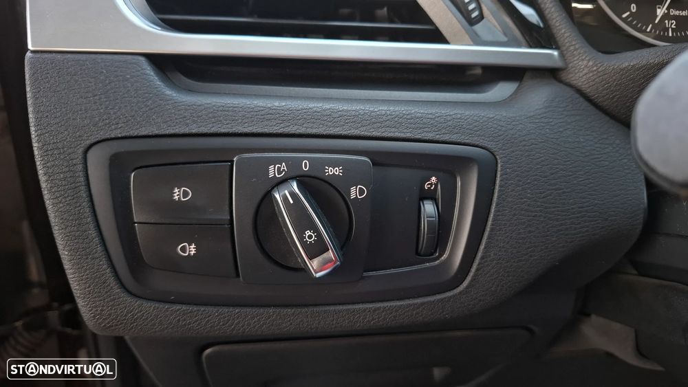 BMW X1 16 d sDrive Line Sport - 43
