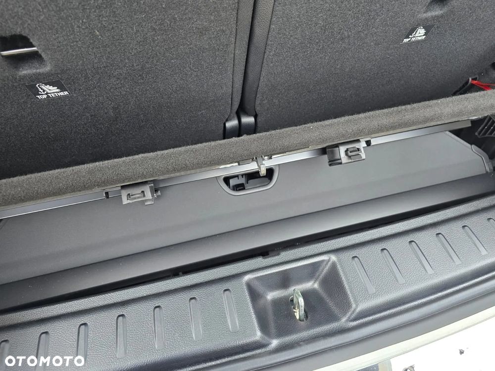 Mercedes-Benz GLB 250 Progressive 8G-DCT - 19