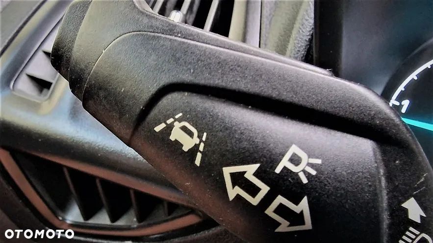 Ford Tourneo Connect Gr 1.5 EcoBlue Titanium PowerShift - 23