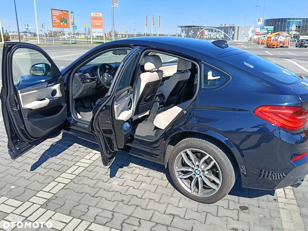 BMW X4 xDrive20d xLine - 14
