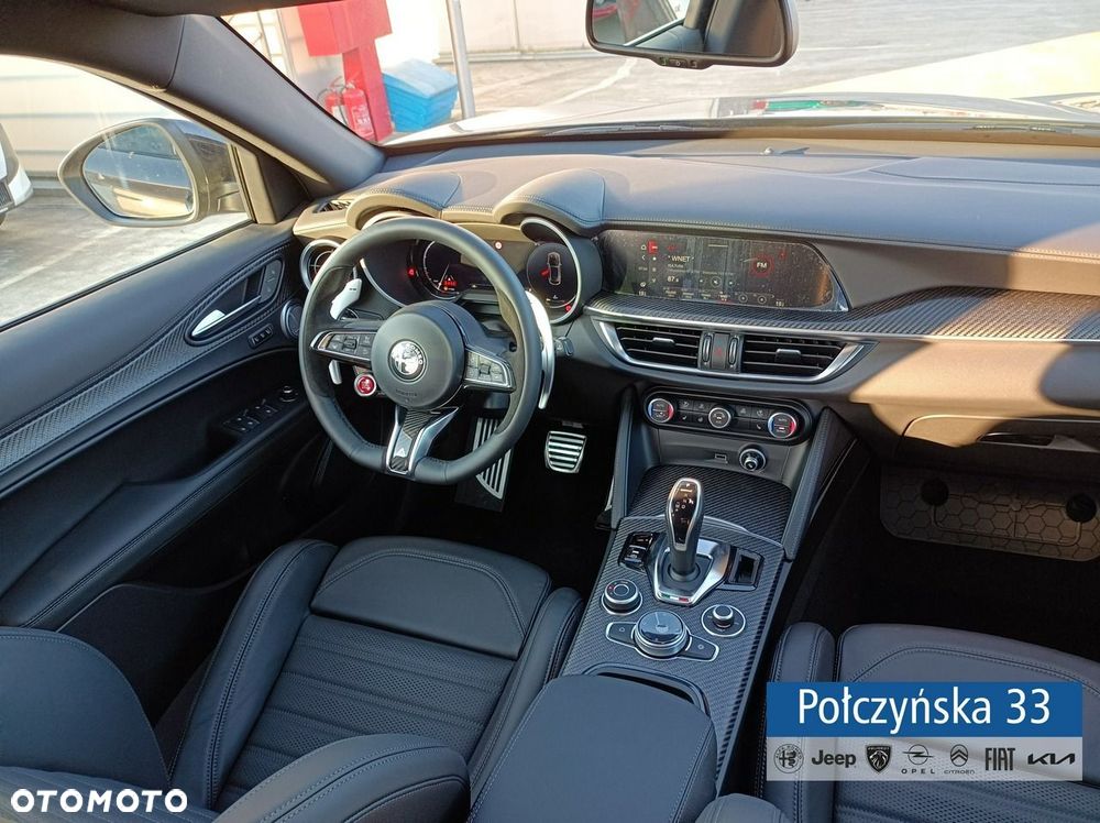Alfa Romeo Stelvio - 31