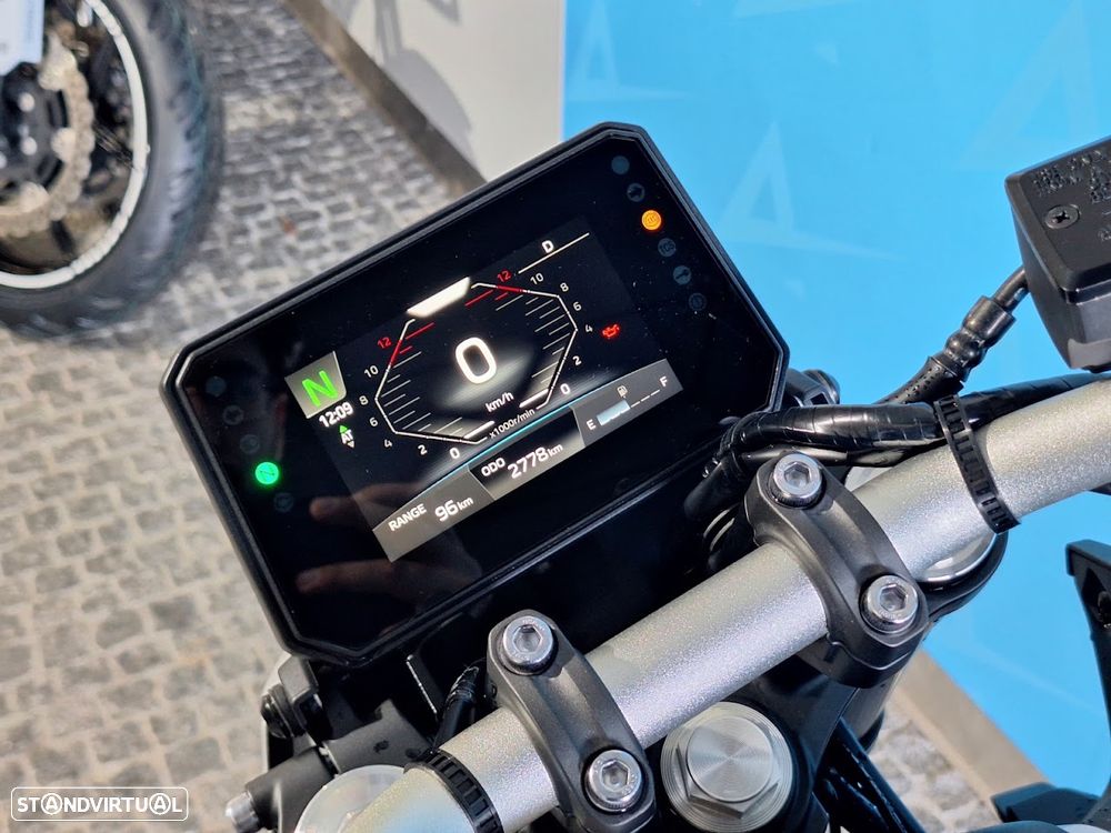 Yamaha MT-07 Y-AMT - 10