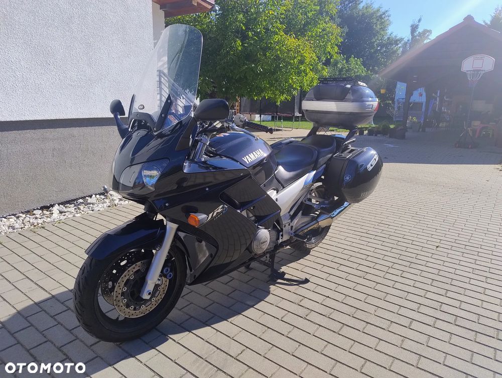 Yamaha FJR - 2