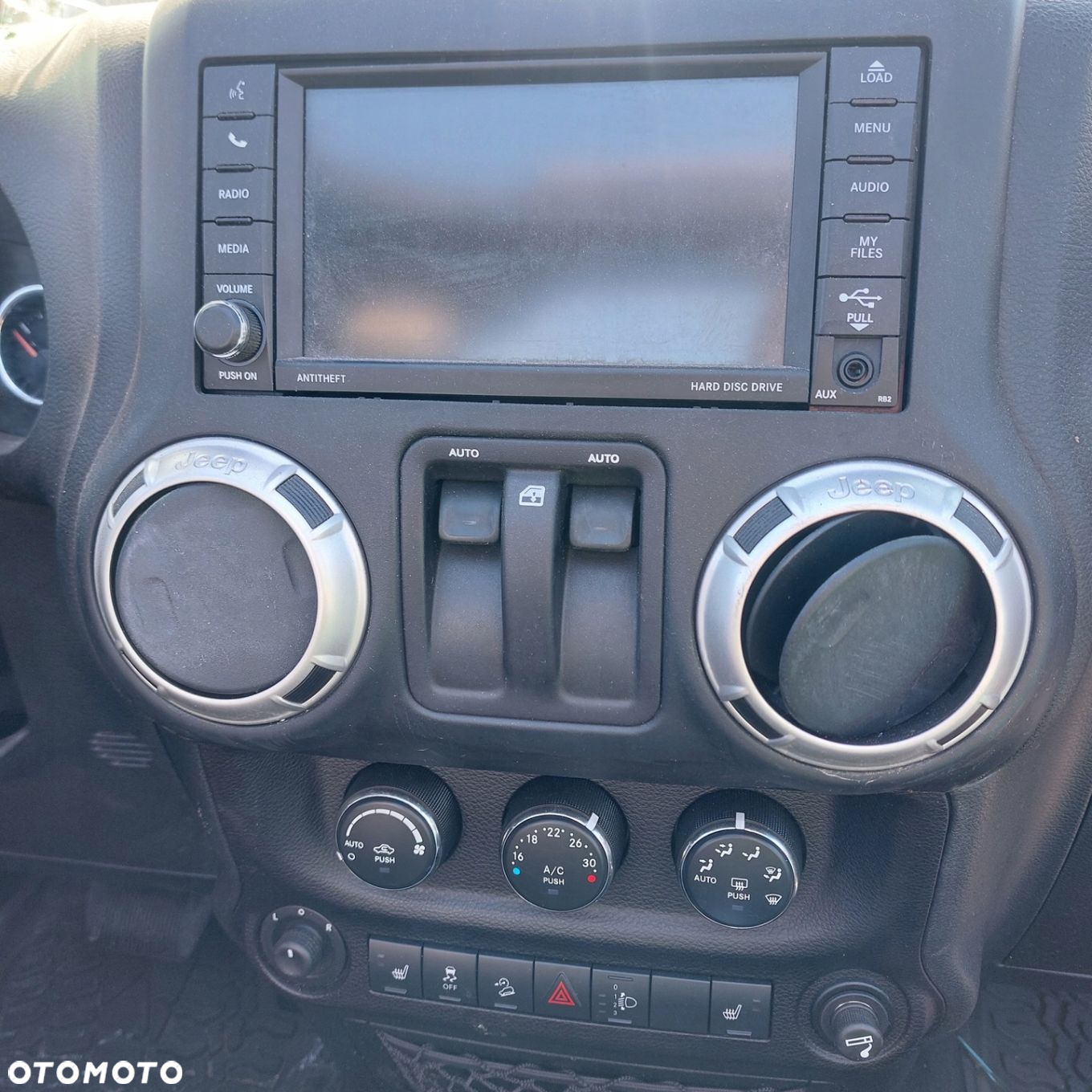 JEEP WRANGLER JK 2017 2.8 CRD LIFT wyświetlacz radio nawigacja - 3