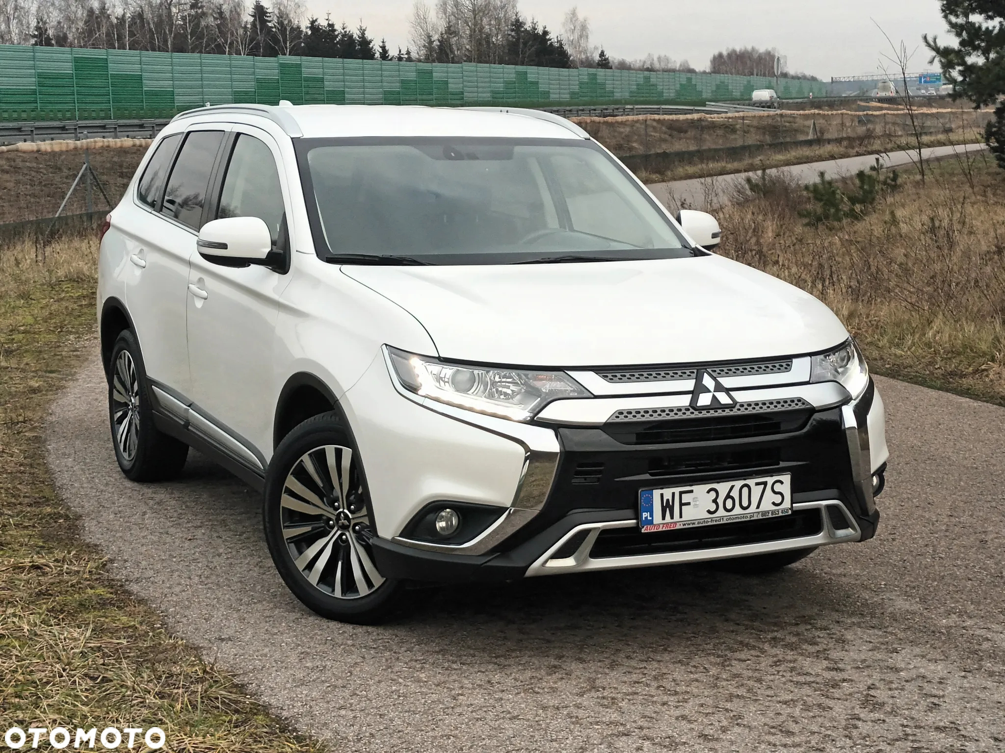Mitsubishi Outlander 2.0 Intense Comfort 4WD CVT - 3