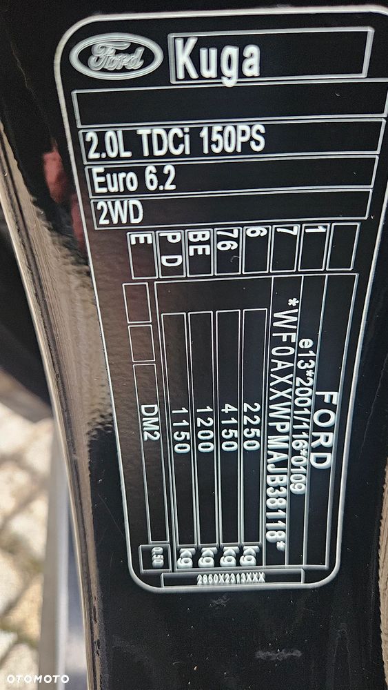 Ford Kuga 2.0 TDCi 2x4 ST-Line - 39