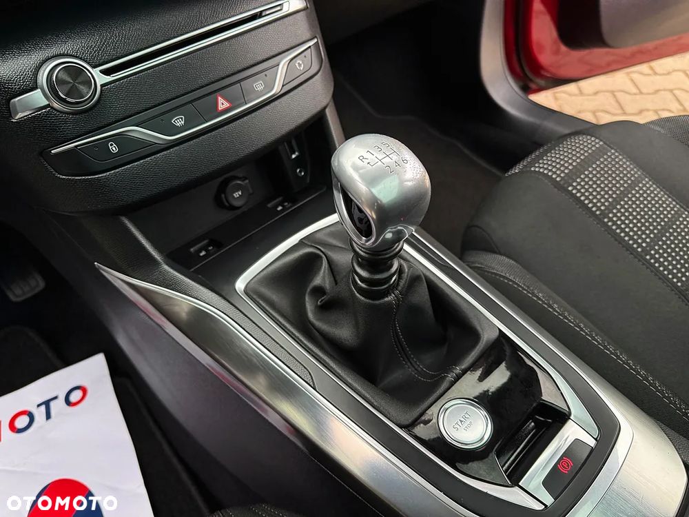 Peugeot 308 BlueHDi 150 Stop & Start Allure - 37