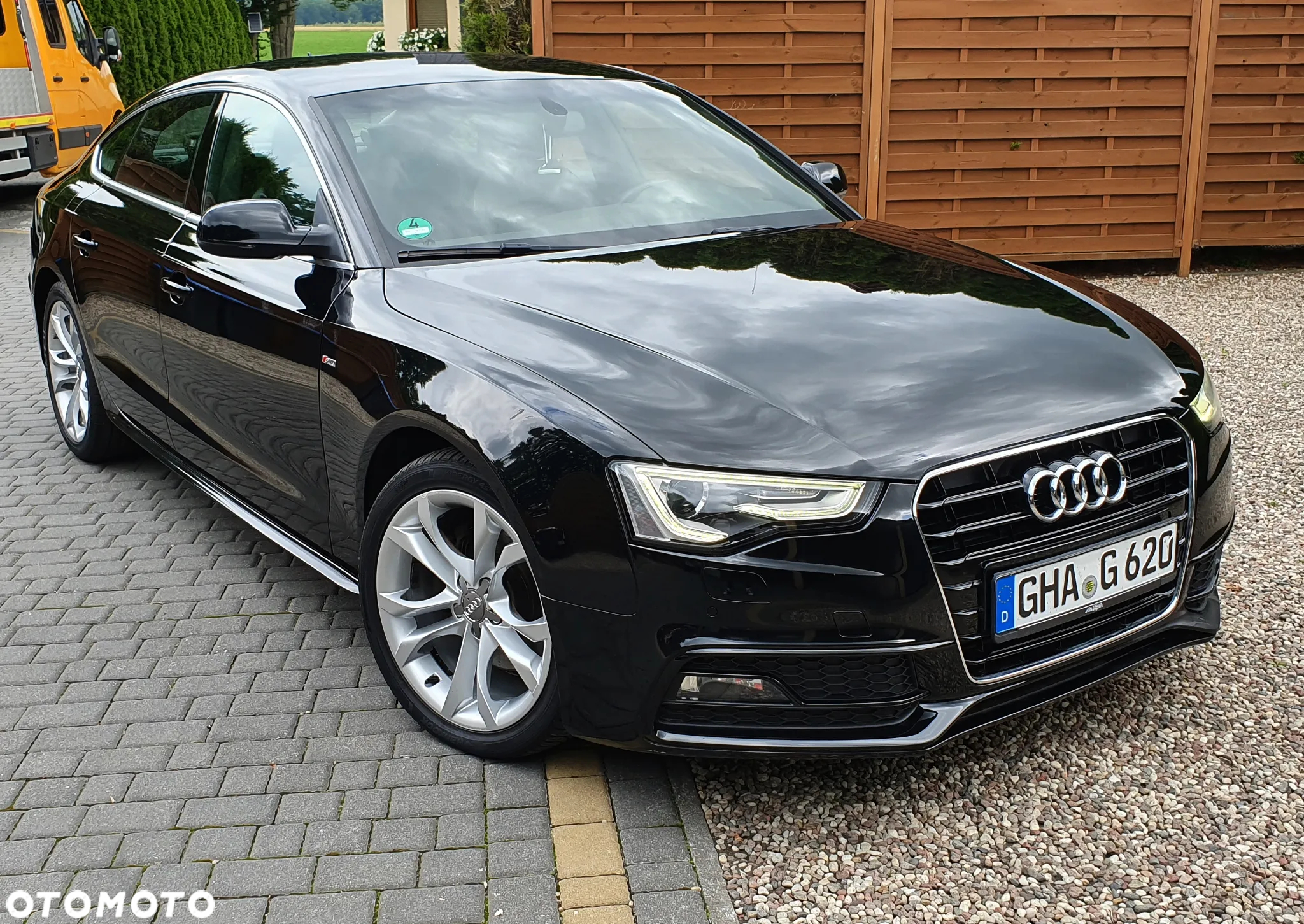 Audi A4 Avant 2.0 TDI DPF S line Sportpaket - 2