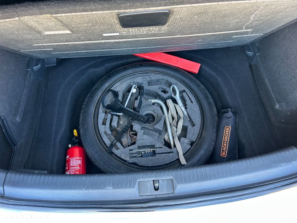 Volkswagen Golf 1.6 TDI BlueMotion Trendline - 9