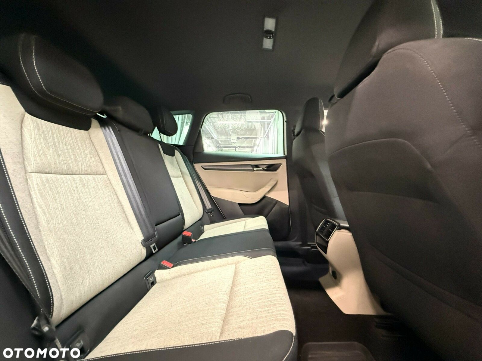 Skoda Karoq 1.5 TSI ACT 4x2 Style DSG - 20