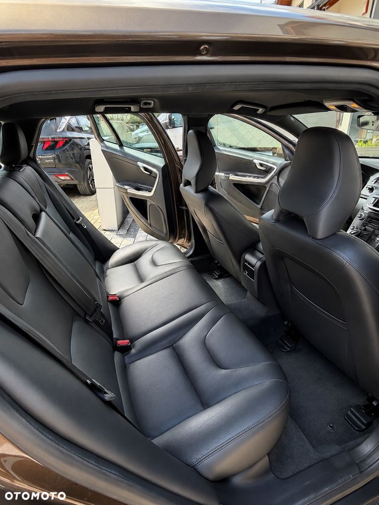 Volvo V60 Cross Country D4 Drive-E Summum - 15