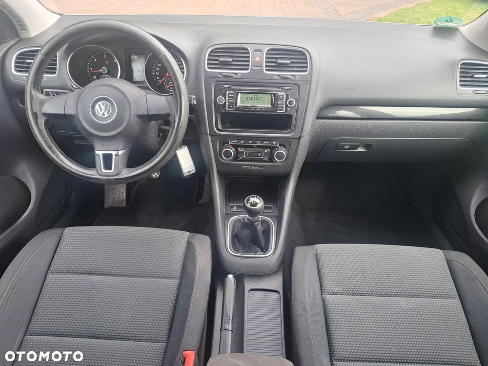 Volkswagen Golf 1.6 TDI DPF Highline - 9