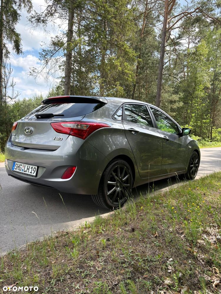 Hyundai i30 1.4 CRDi Intro Edition - 4