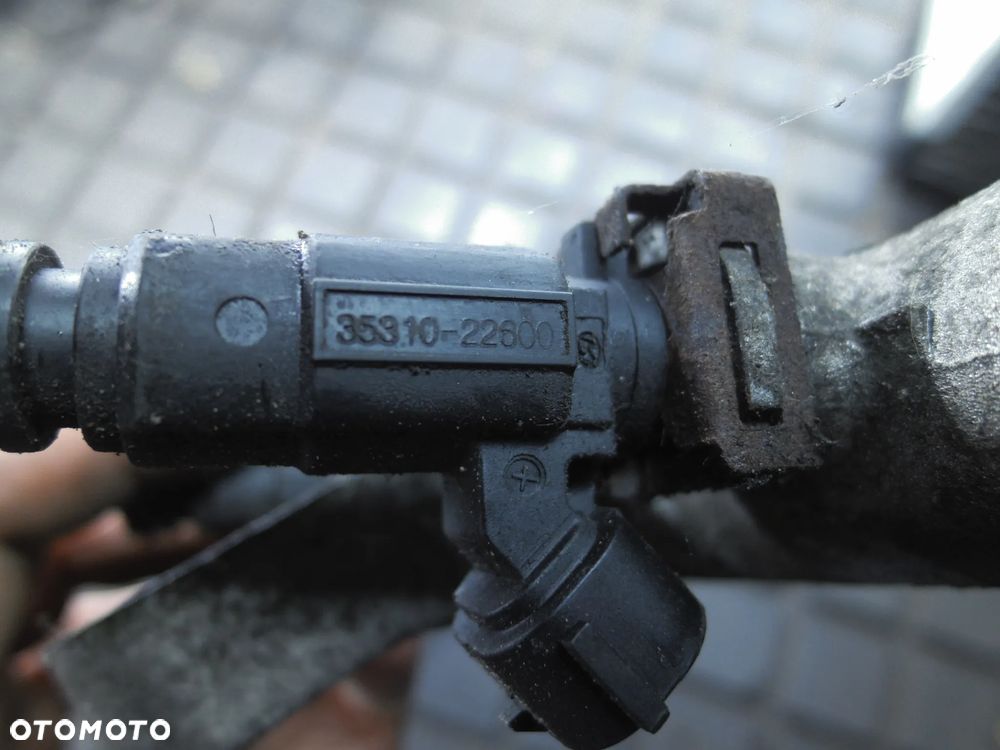 HYUNDAI GETZ 1.1 12V LISTWA WTRYSKOWA 35310-22600 POSIADAM 5 KOMPLETÓW - 5