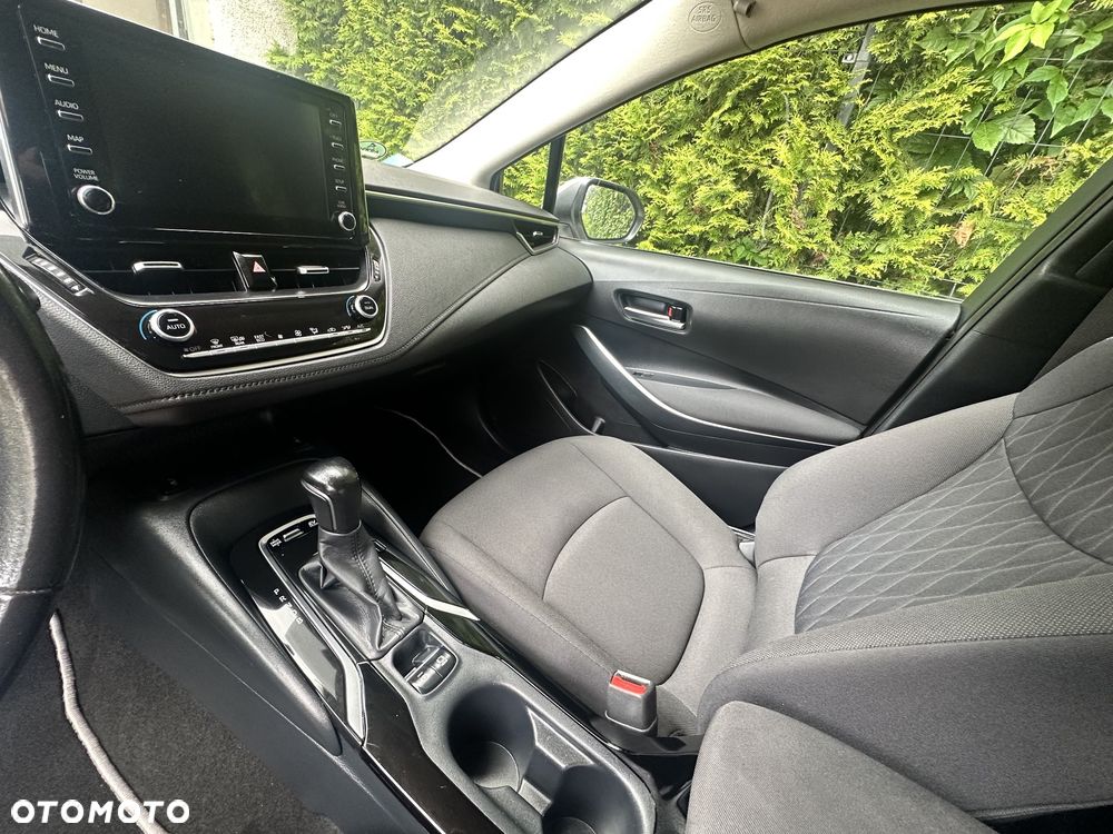 Toyota Corolla 1.8 Hybrid Comfort - 24