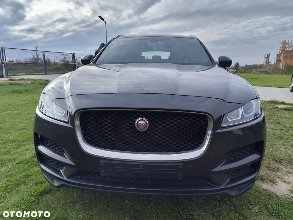 Jaguar F-Pace - 17