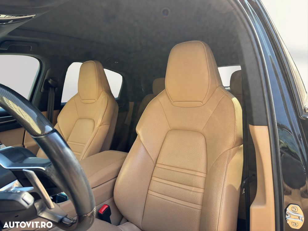 Porsche Cayenne Coupe Tiptronic S - 27