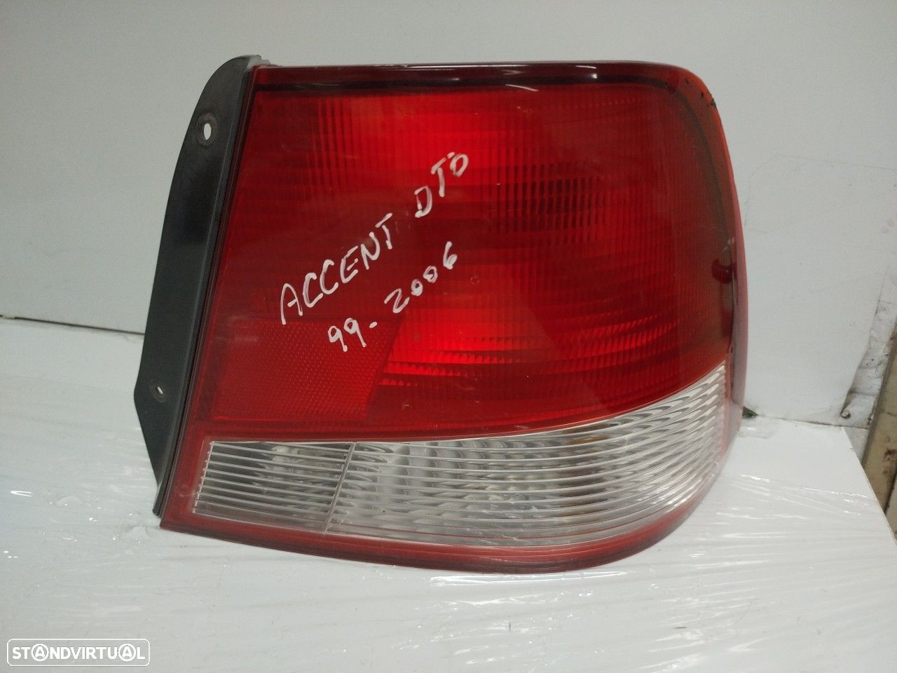 Farolim Stop Dto Hyundai Accent I (X-3) - 1