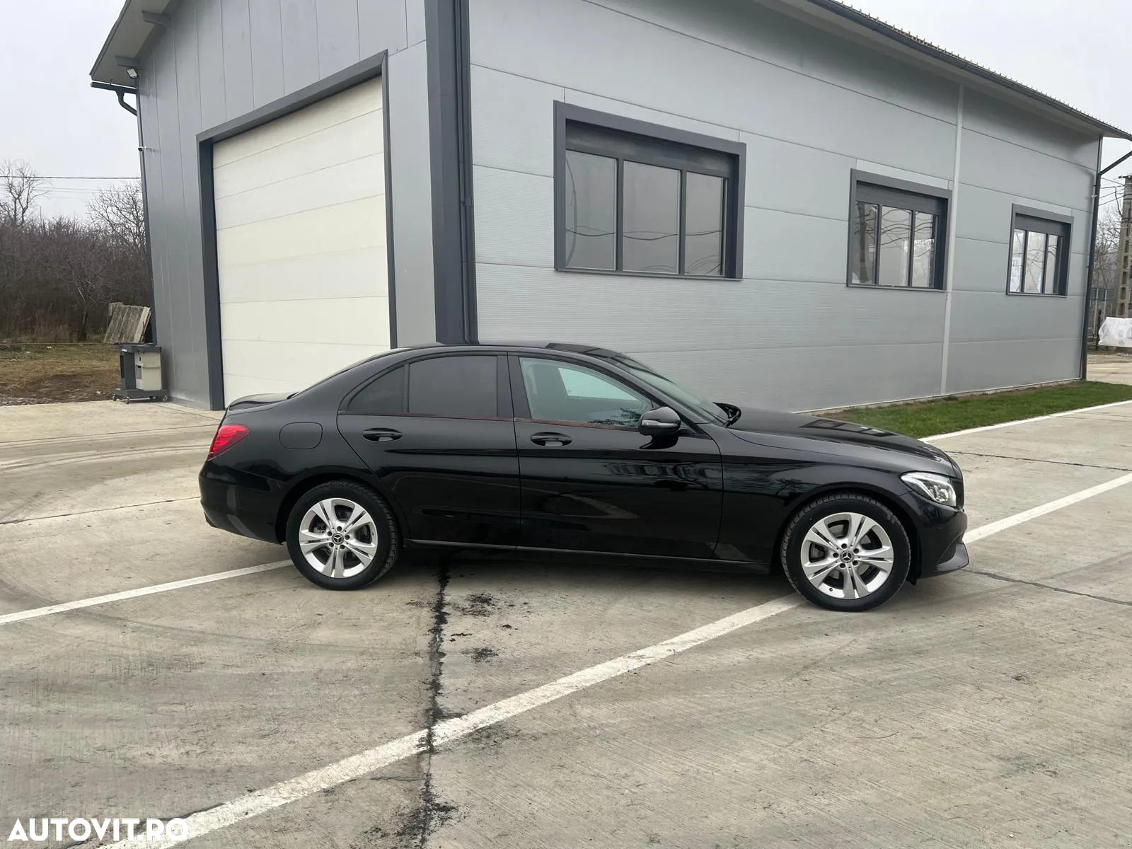Mercedes-Benz C 220 d 4Matic 9G-TRONIC - 4