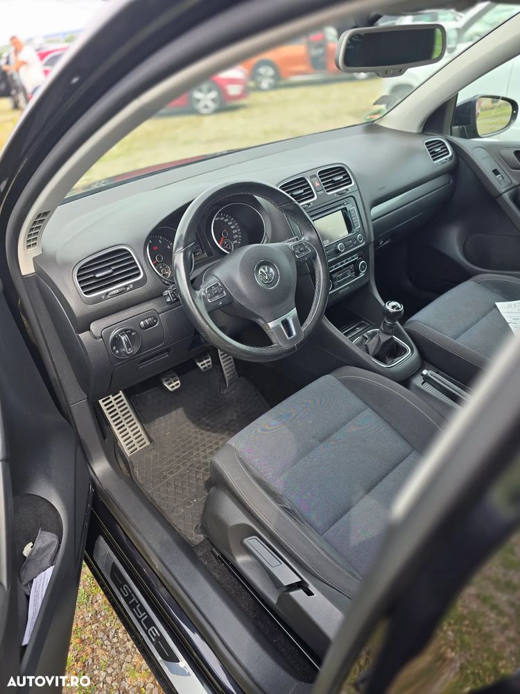 VOLKSWAGEN Golf 2012 — imagine 12