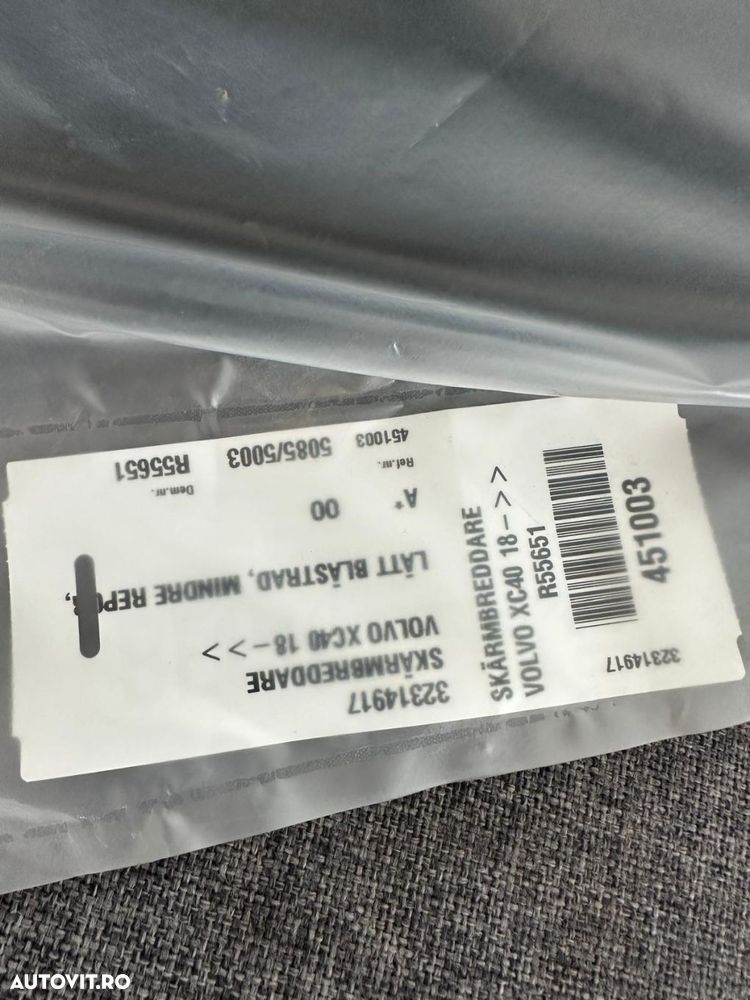 Ornament aripa overfender stanga spate XC40 2018+ 32368188, 32314917 - 2