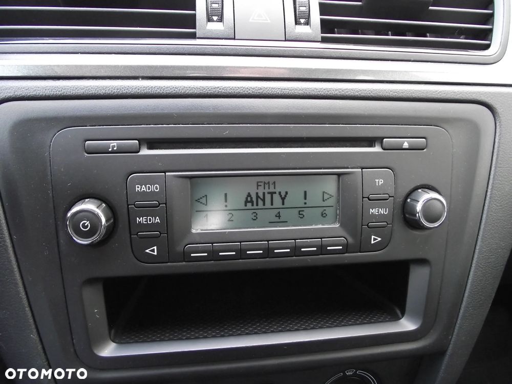 Skoda RAPID 1.2 TSI Ambition - 26