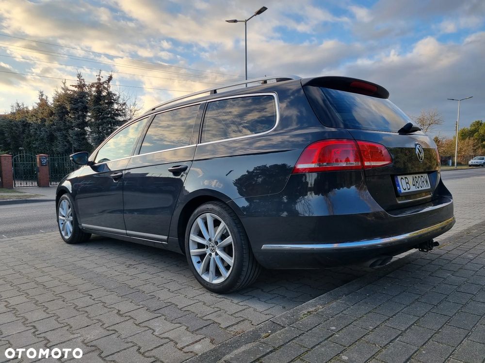 Volkswagen Passat 2.0 TDI DSG Highline - 1