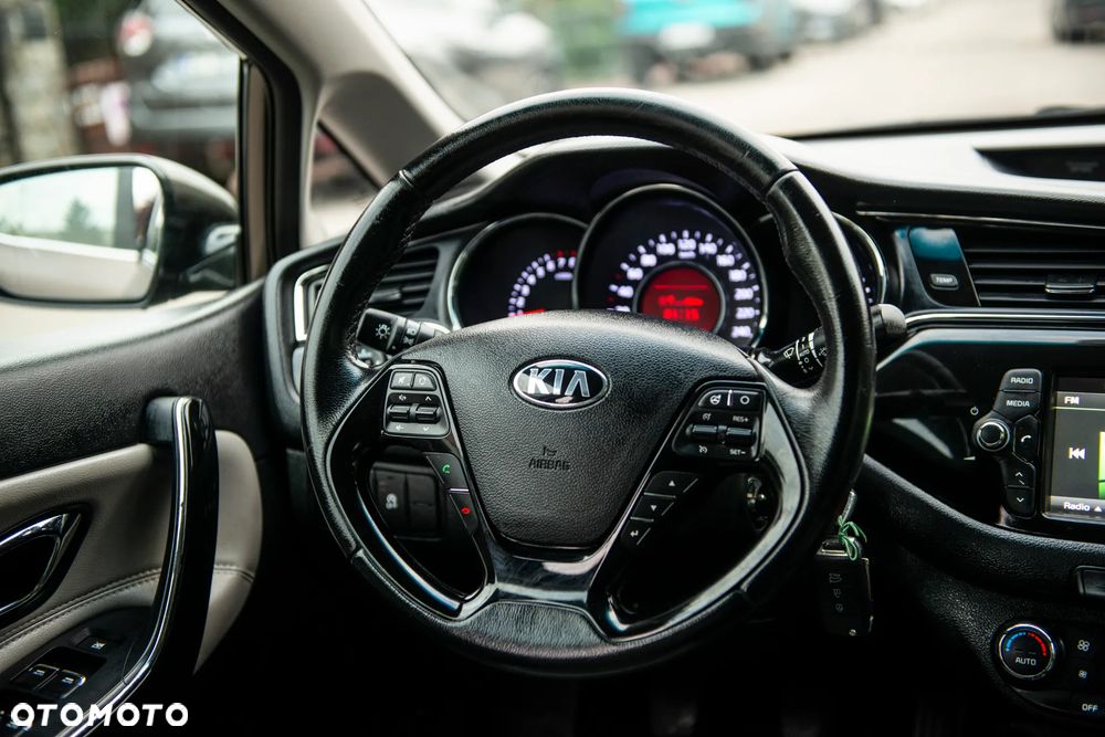 Kia Ceed 1.6 GDI ISG Vision - 33