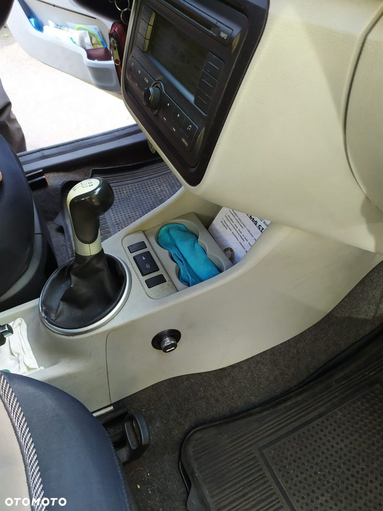 Skoda Roomster - 2