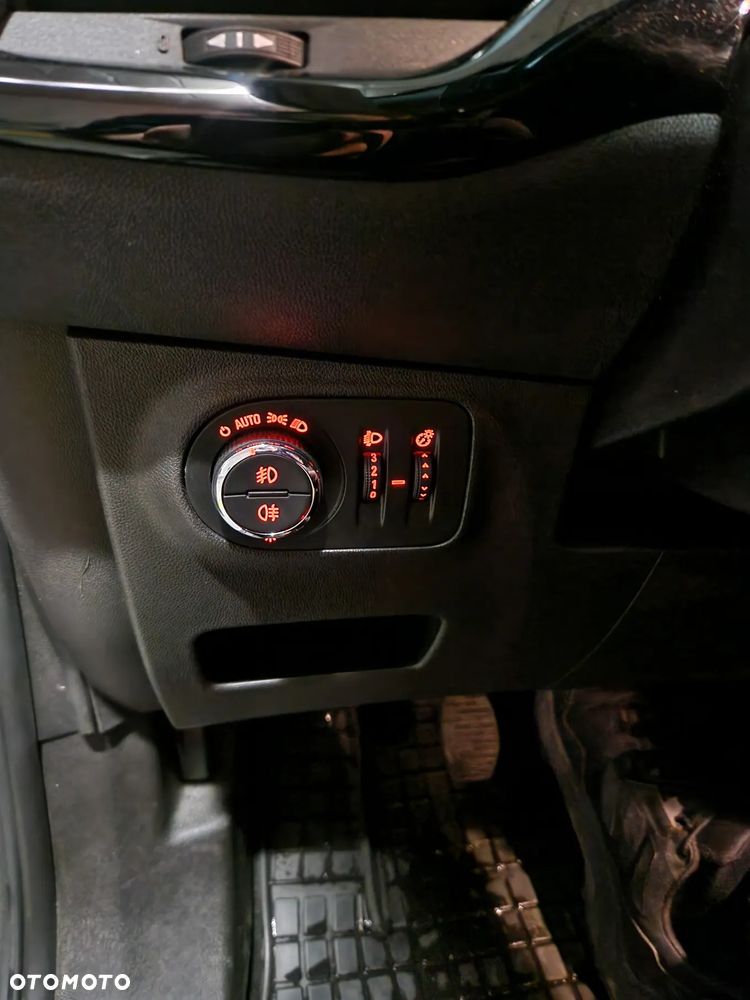 Opel Corsa 1.4 Start/Stop 120 Jahre - 15