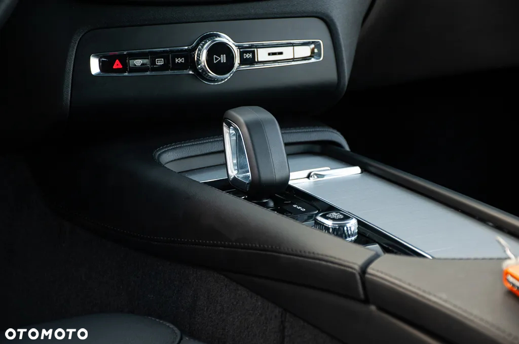 Volvo XC 90 B5 B AWD Core - 26